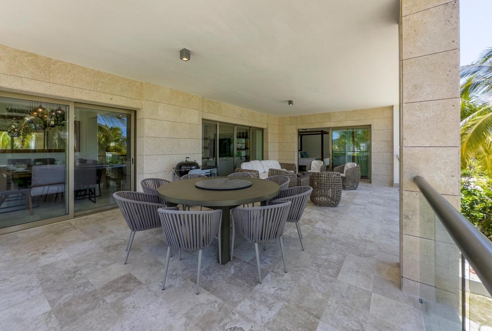 3br Beachfront Luxury W/first Class Amenities *