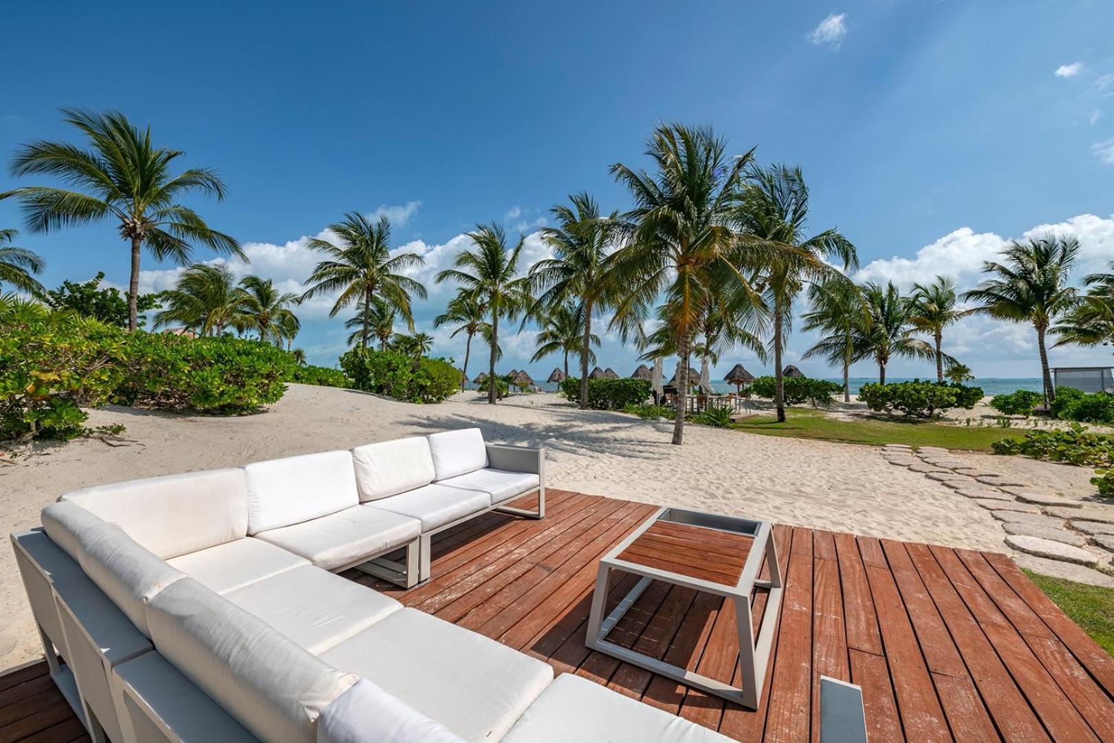 3br Beachfront Luxury W/first Class Amenities *