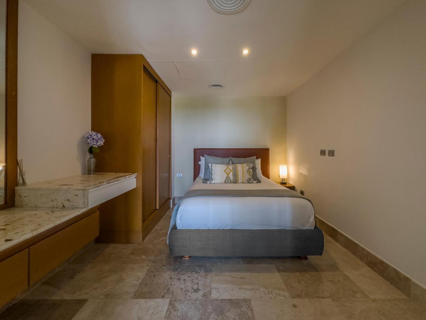2br & Marina Front W/ Features Cancún
