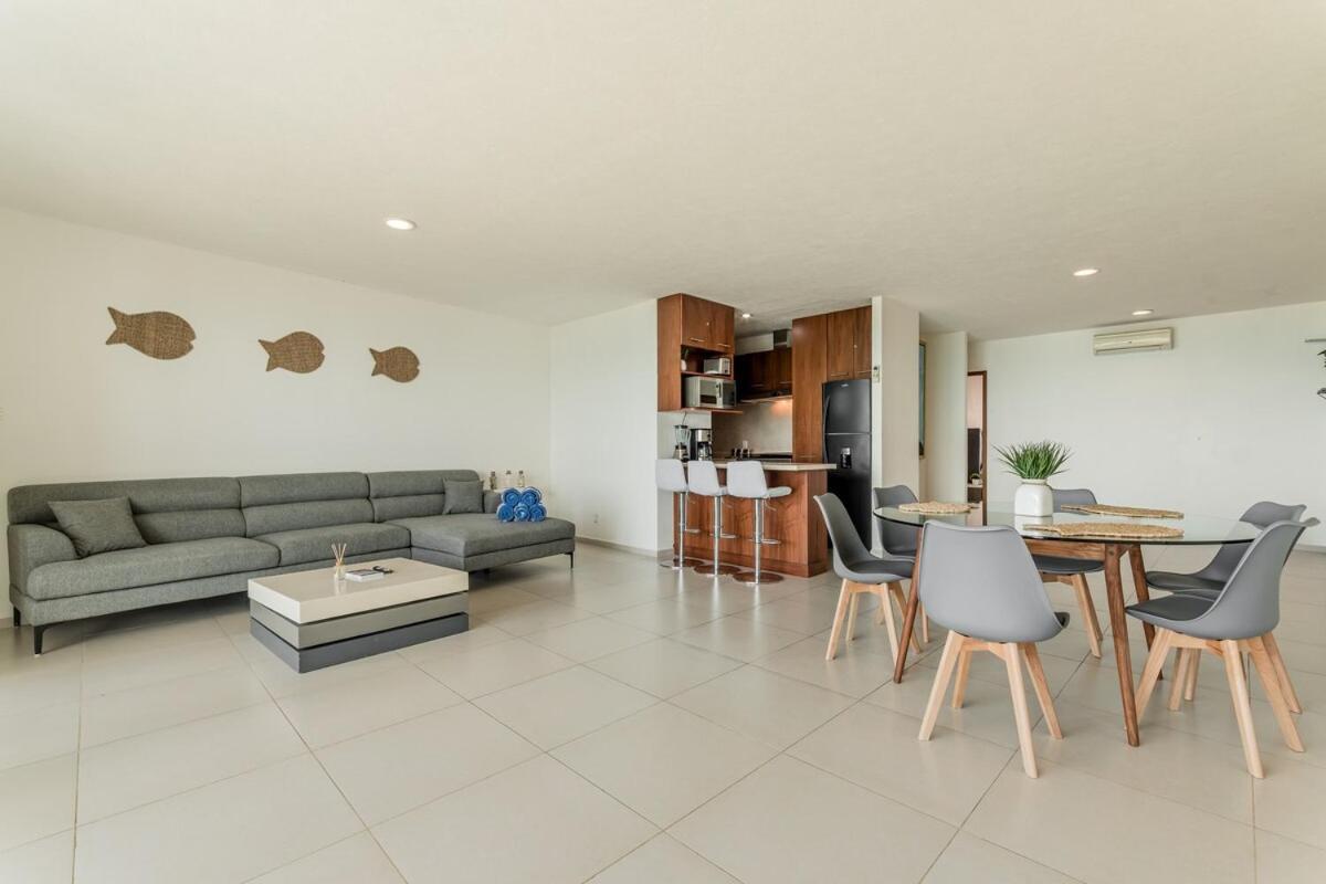 Waves Beachfront 2 Bdr By Casa Paraiso Apartment