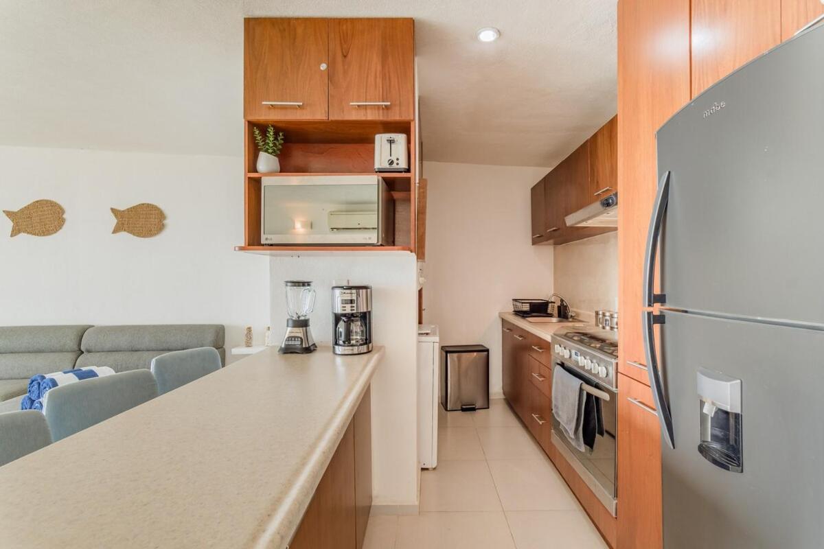 Apartment Waves Beachfront 2 Bdr By Casa Paraiso