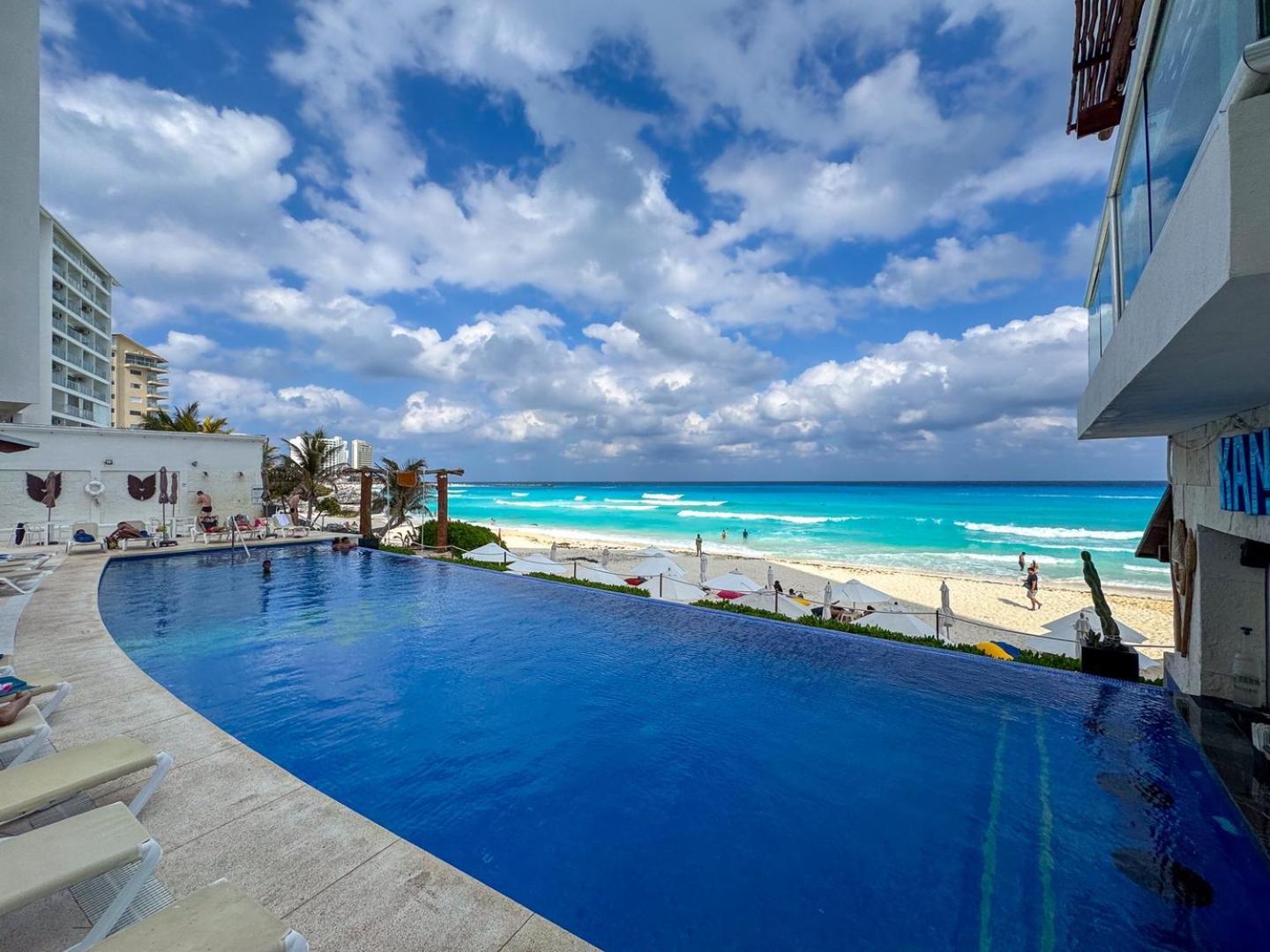 With Balcony, Access & Comfort, Pool Apartamento Cancún
