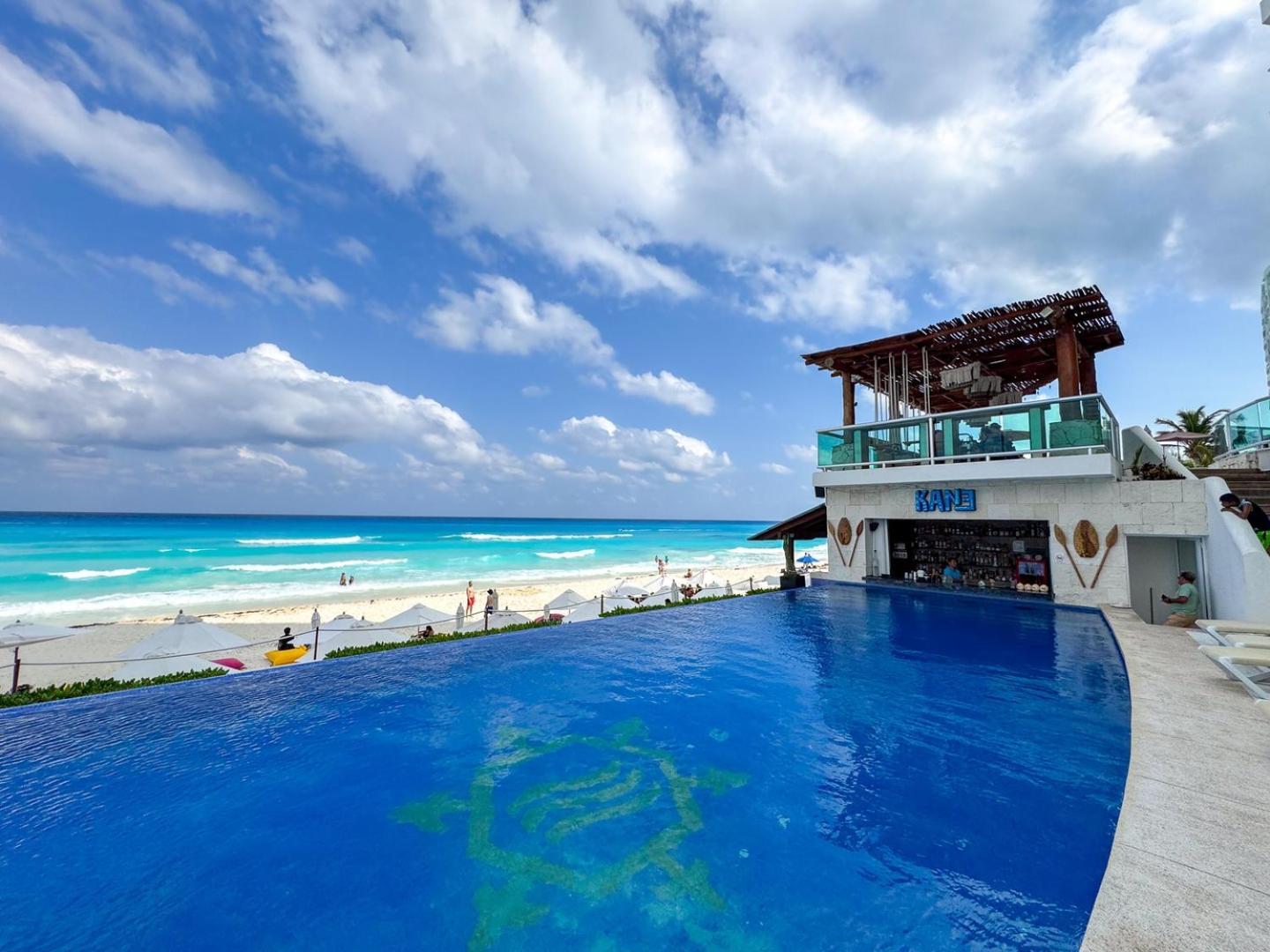 With Balcony, Access & Comfort, Pool