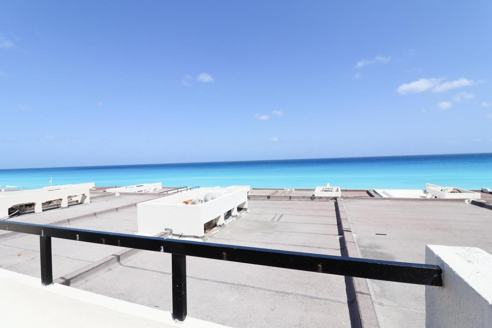 Ocean View, 2 Bedrooms, King Beds Access Cancun