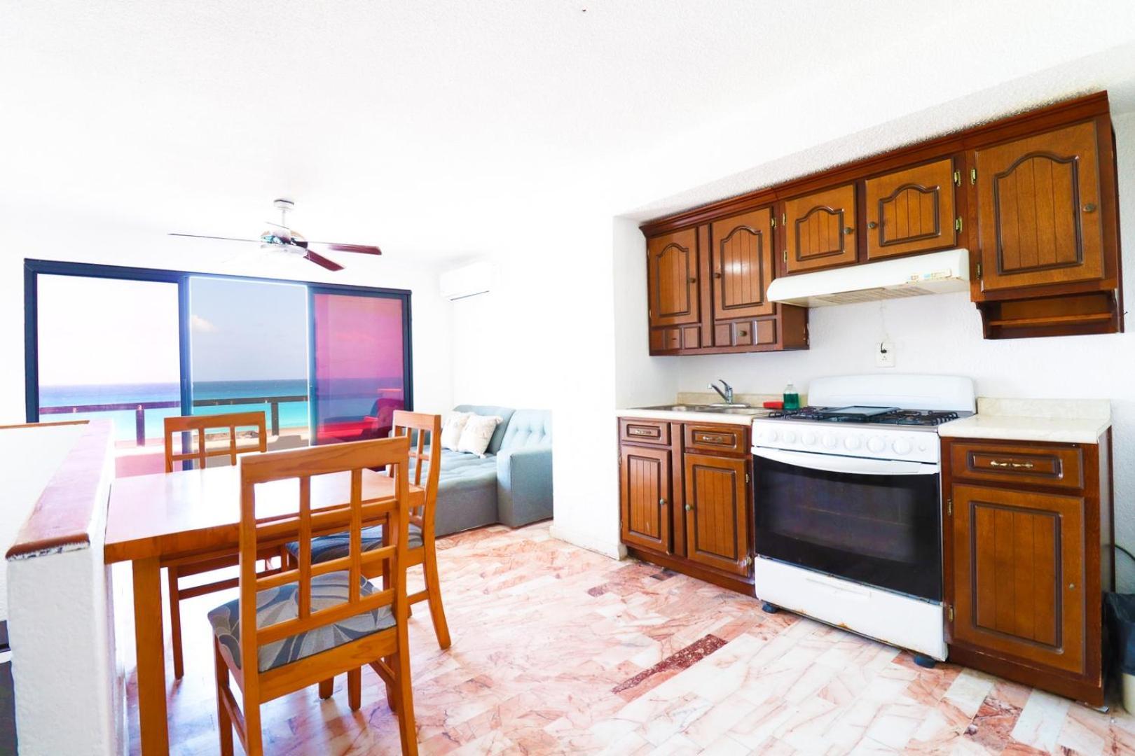 Ocean View, 2 Bedrooms, King Beds Access Cancun