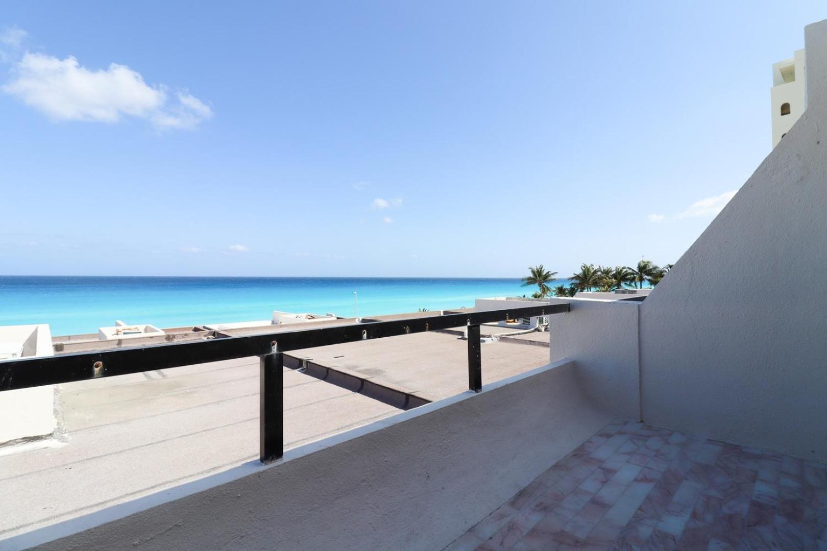 Ocean View, 2 Bedrooms, King Beds Access Apartment