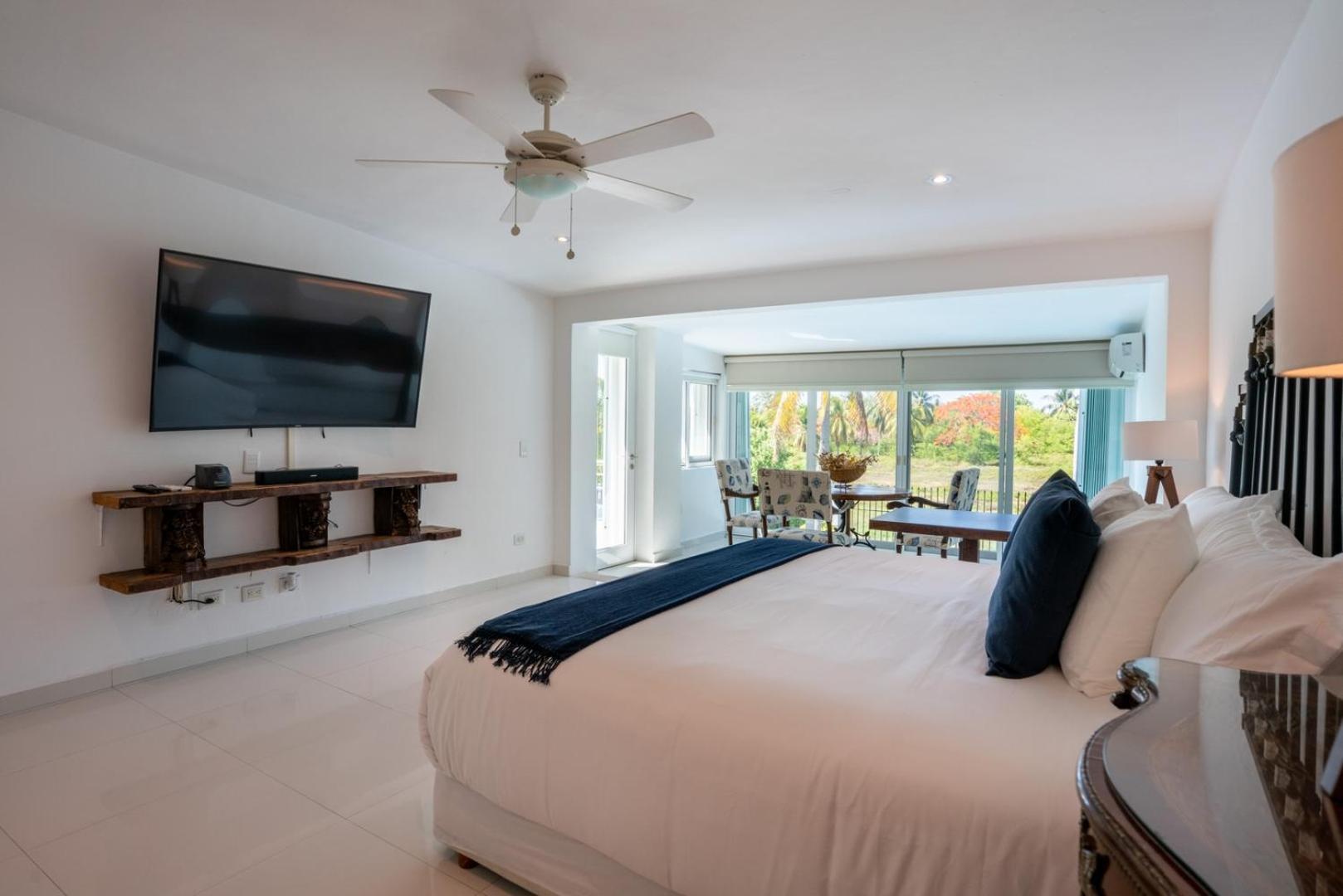 Holiday home 4br Paradise-private Pool W/ Gorgeous Views!