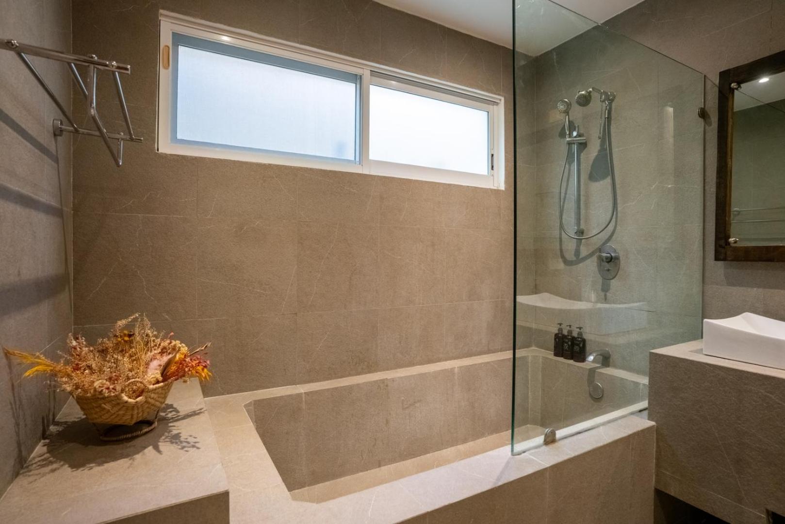 4br Paradise-private Pool W/ Gorgeous Views! *