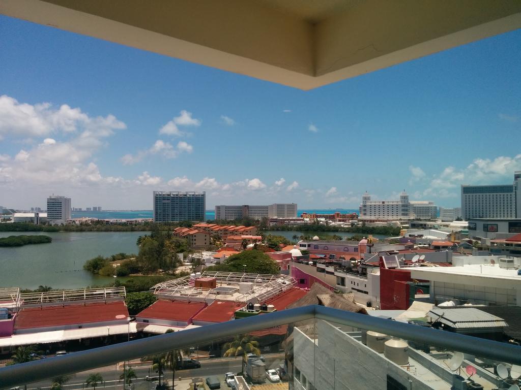 Zone Aparthotel 3*