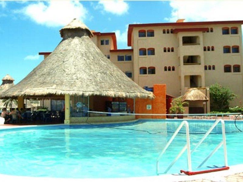 Selina Laguna Zone Hotel 3*