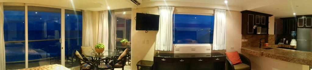 Aparthotel Zone 3*