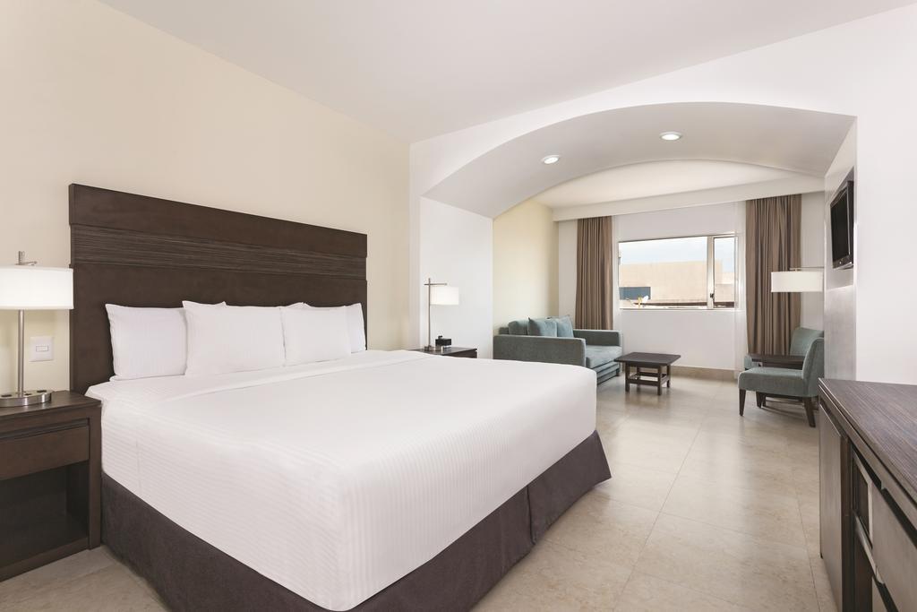 Hotel Wyndham Garden Downtown