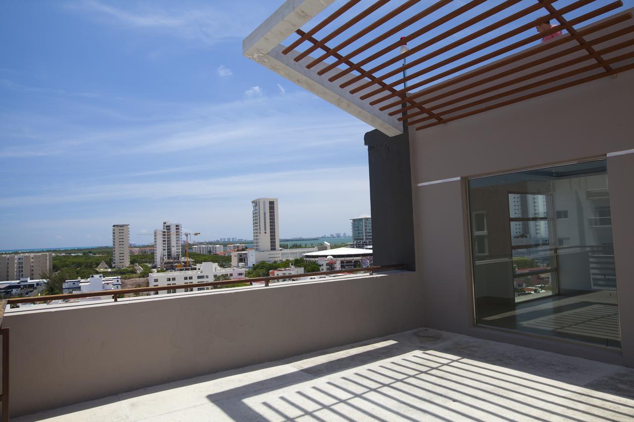 Wyndham Garden Downtown Hotel