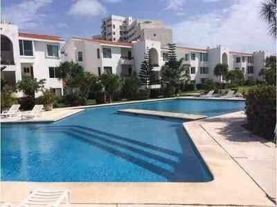 Playa Linda Apartment *