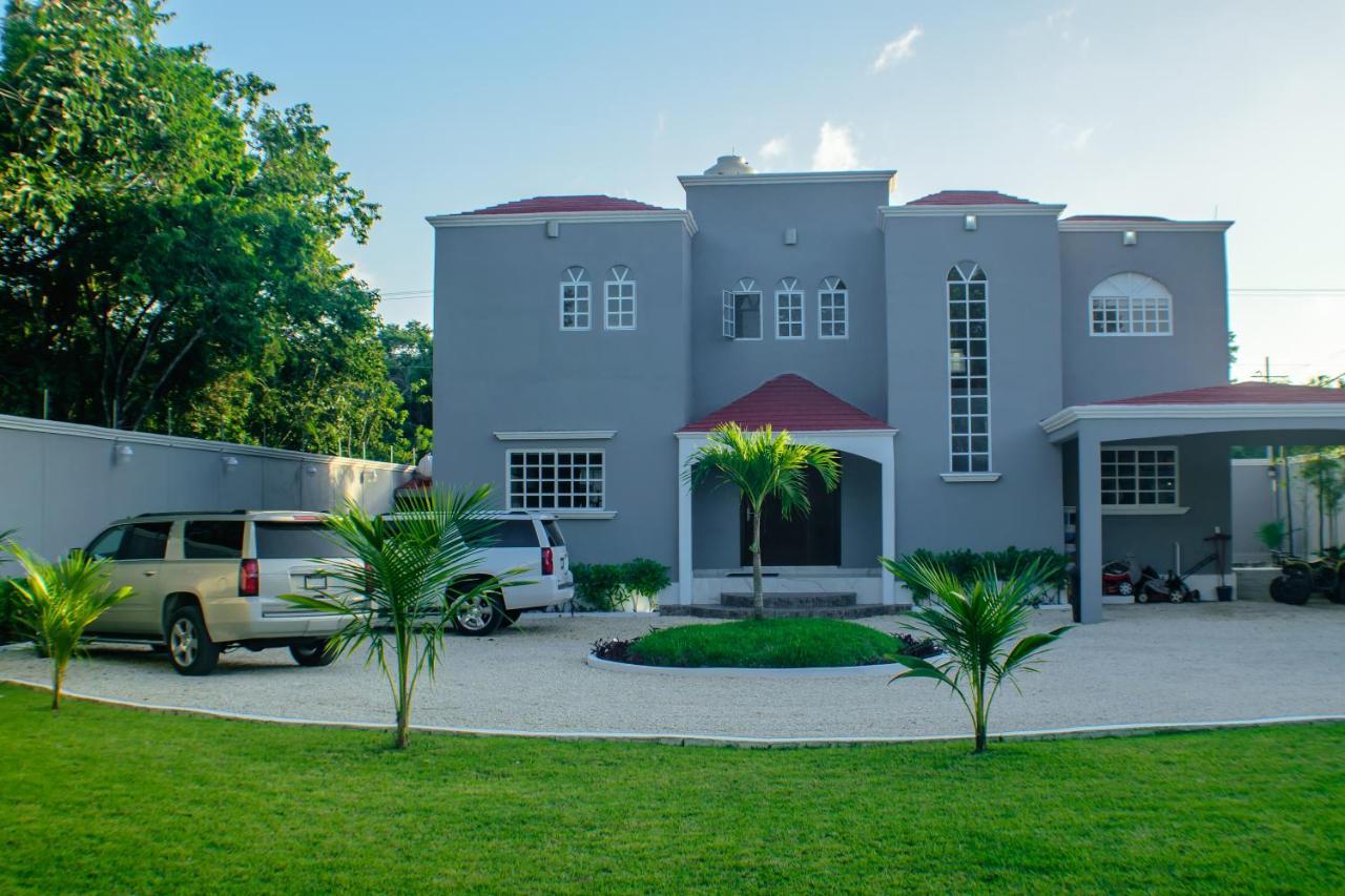 Luxury Gray House *