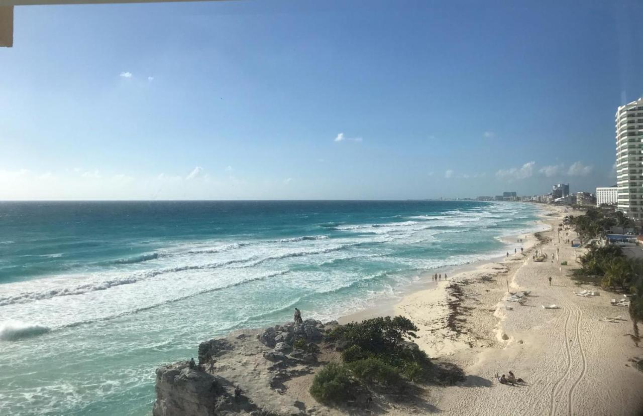 Zone Aparthotel Cancún