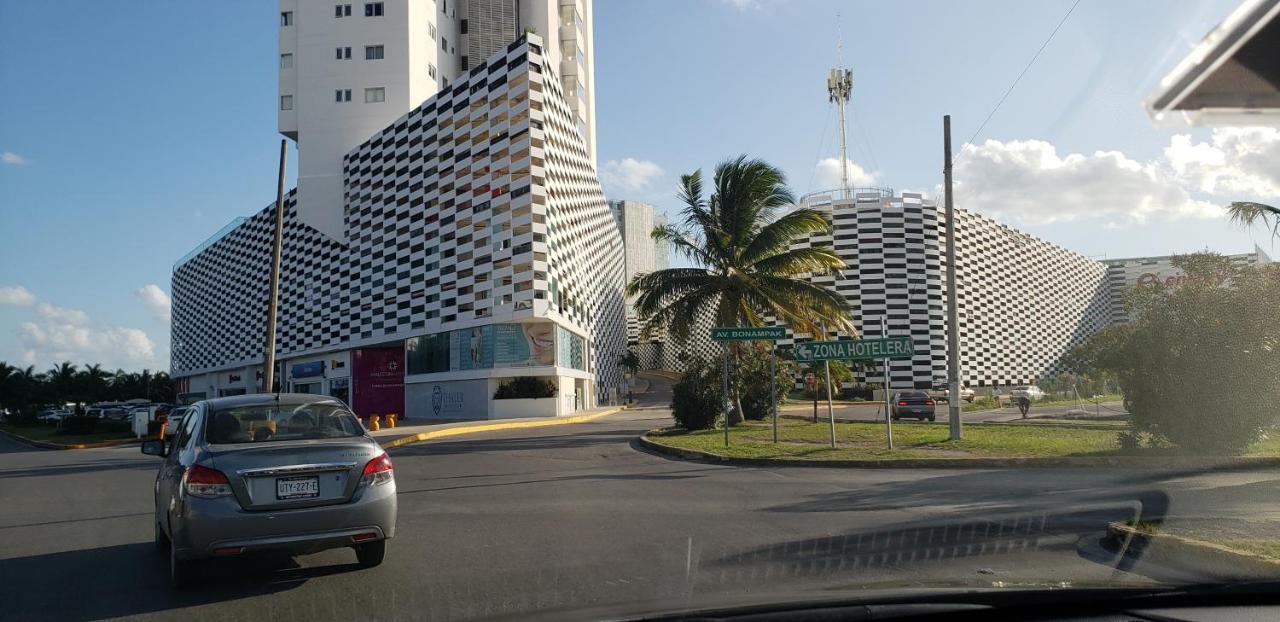 Apartment Malecon 9 Y 12