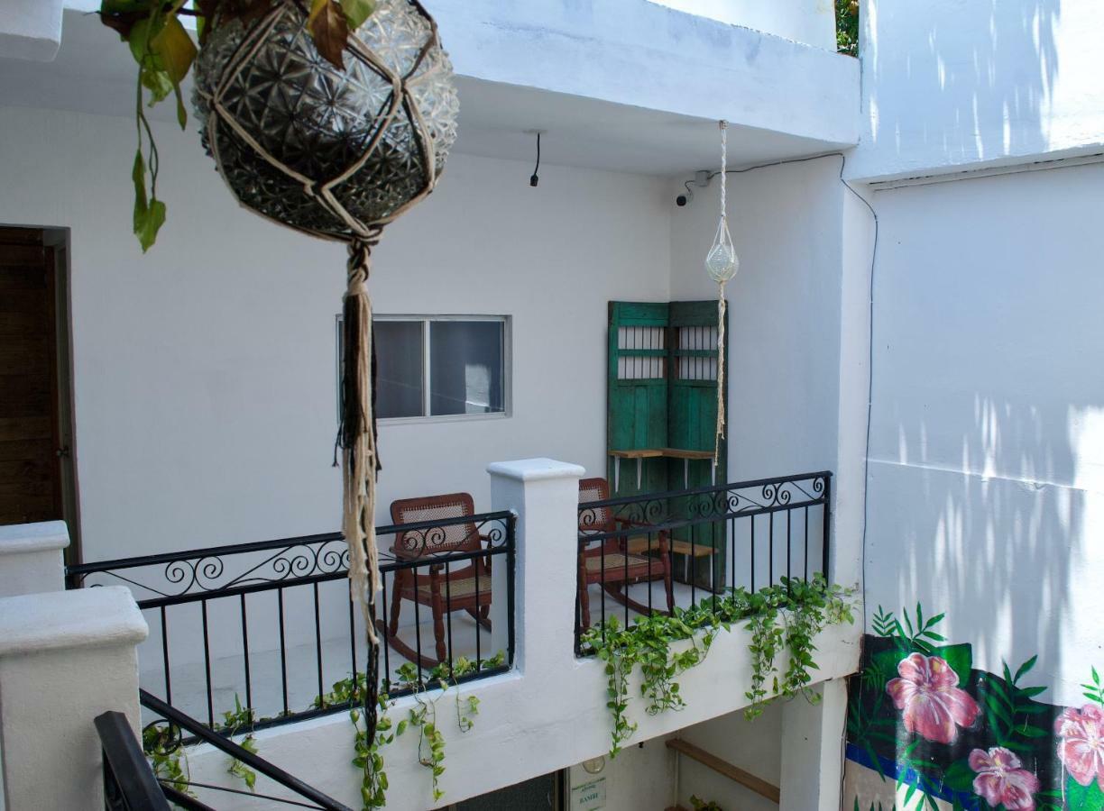 Hotel Macarena 2*