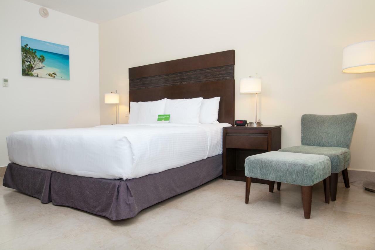 Wyndham Garden Downtown Hotel