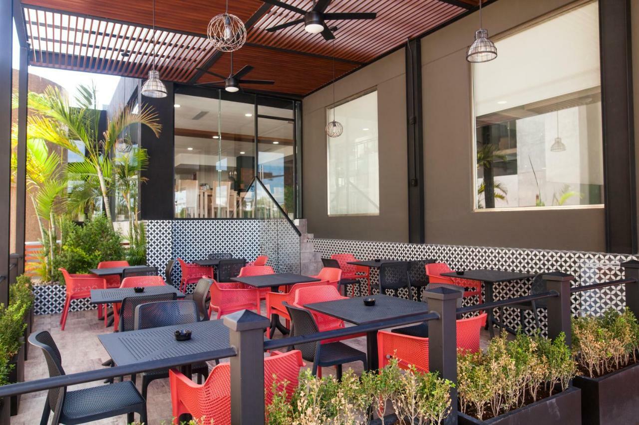 Hotel Wyndham Garden Downtown 4*