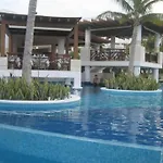 La Amada Residences. Best Stay