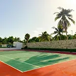 Villa Espaciosa En Cancun A Pasos Del Mar
