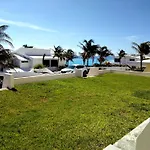 Brisas Sealight Apartment