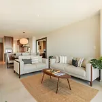 Marea New 2 Bdr Beachfront By Casa Paraiso