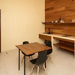 Bright & Spacious Ground Floor Suite Casa Jurel