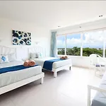 Condo With Lagoon View And Beach Access