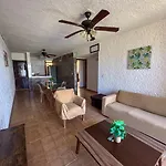 Enjoy A Garden With Lake And Beautiful View In Hz