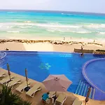 Oceanview 1 Min Walk To Coco B, Pool, Beach