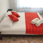 La Tia Sandia