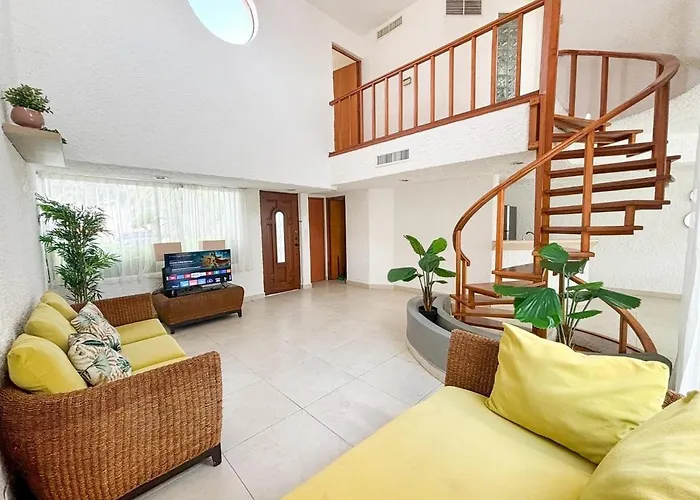 Villa Espaciosa En Cancun A Pasos Del Mar