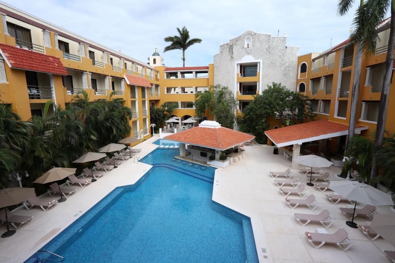 Hotel Adhara Hacienda Cancun