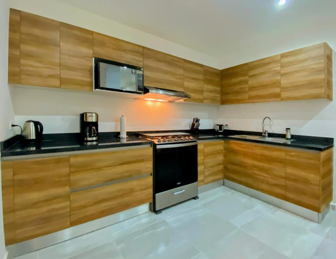 Kings - Big Modern House With Pool Holiday home *