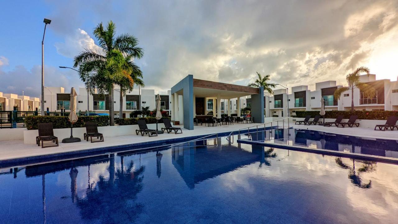 Kings - Big Modern House With Pool Holiday home