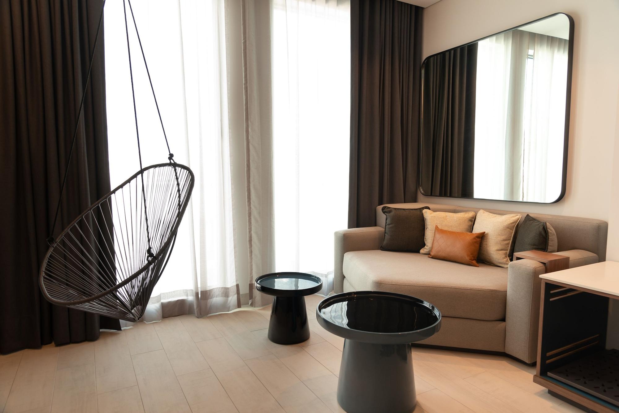 Canopy By Hilton La Isla 4*
