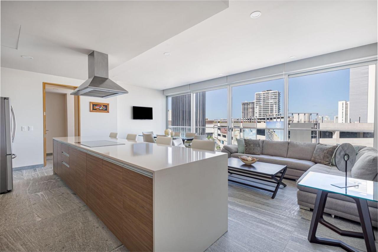 Luxury 3br Condo* Rooftop Pool, Near The Apartment Cancun
