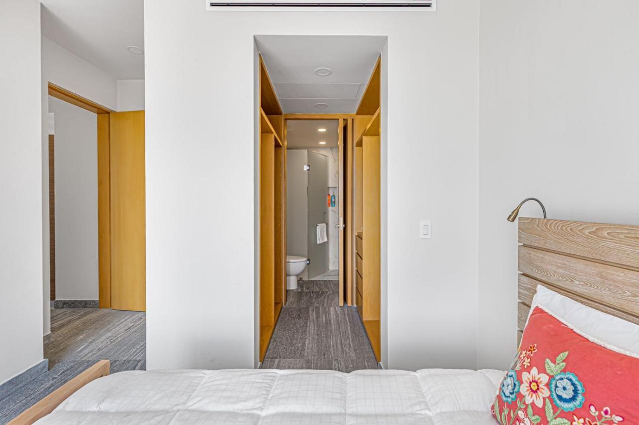 Luxury 3br Condo* Rooftop Pool, Near The Cancun