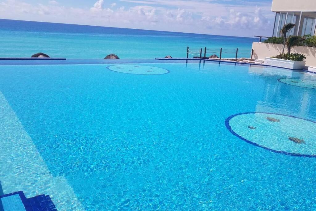 Plaza Ocean Front Apartment