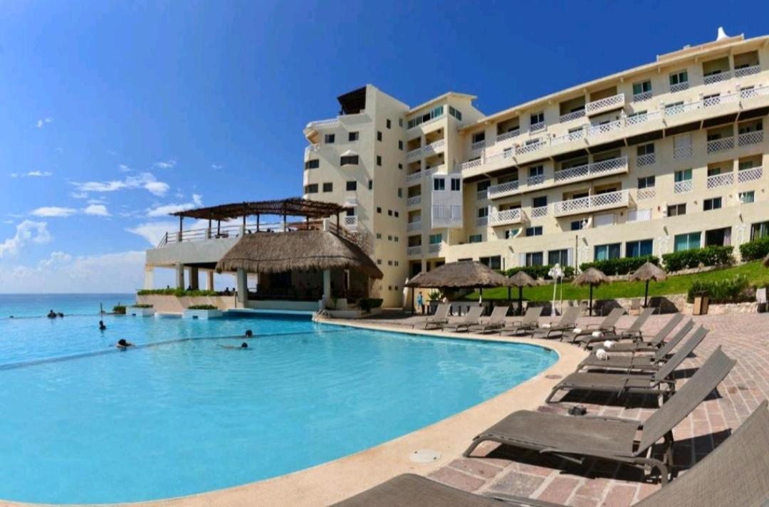 Plaza Ocean Front *