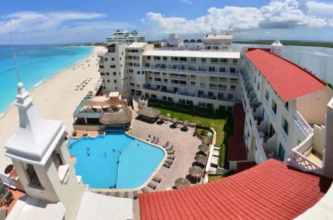 Apartment Plaza Ocean Front Cancun