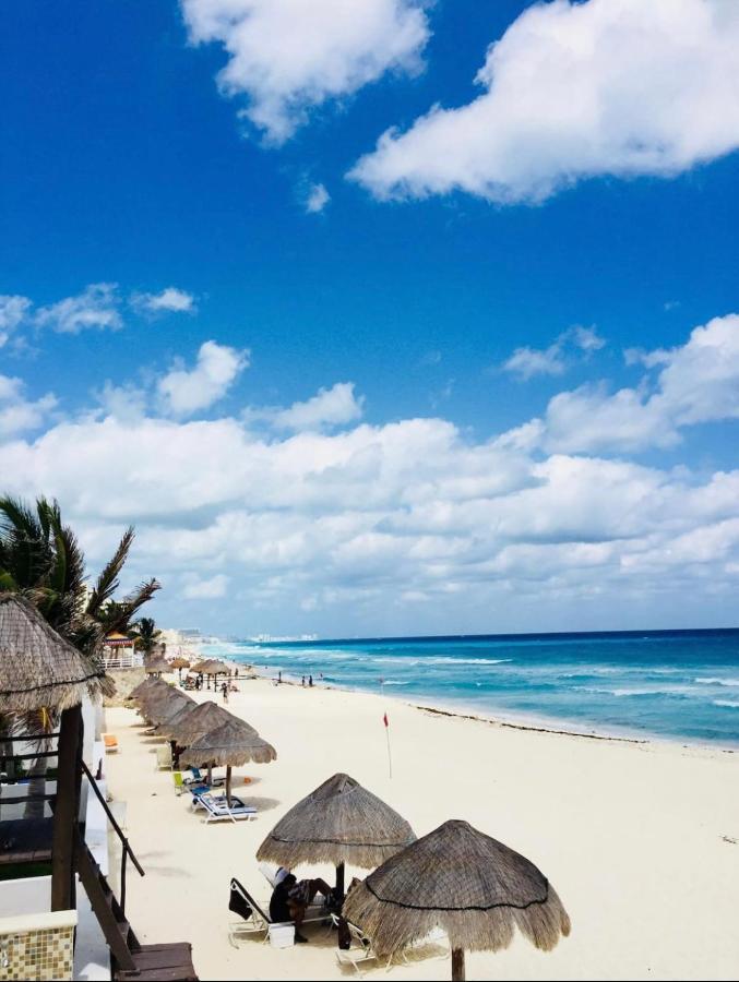 Brisas - By The Sea Cancun
