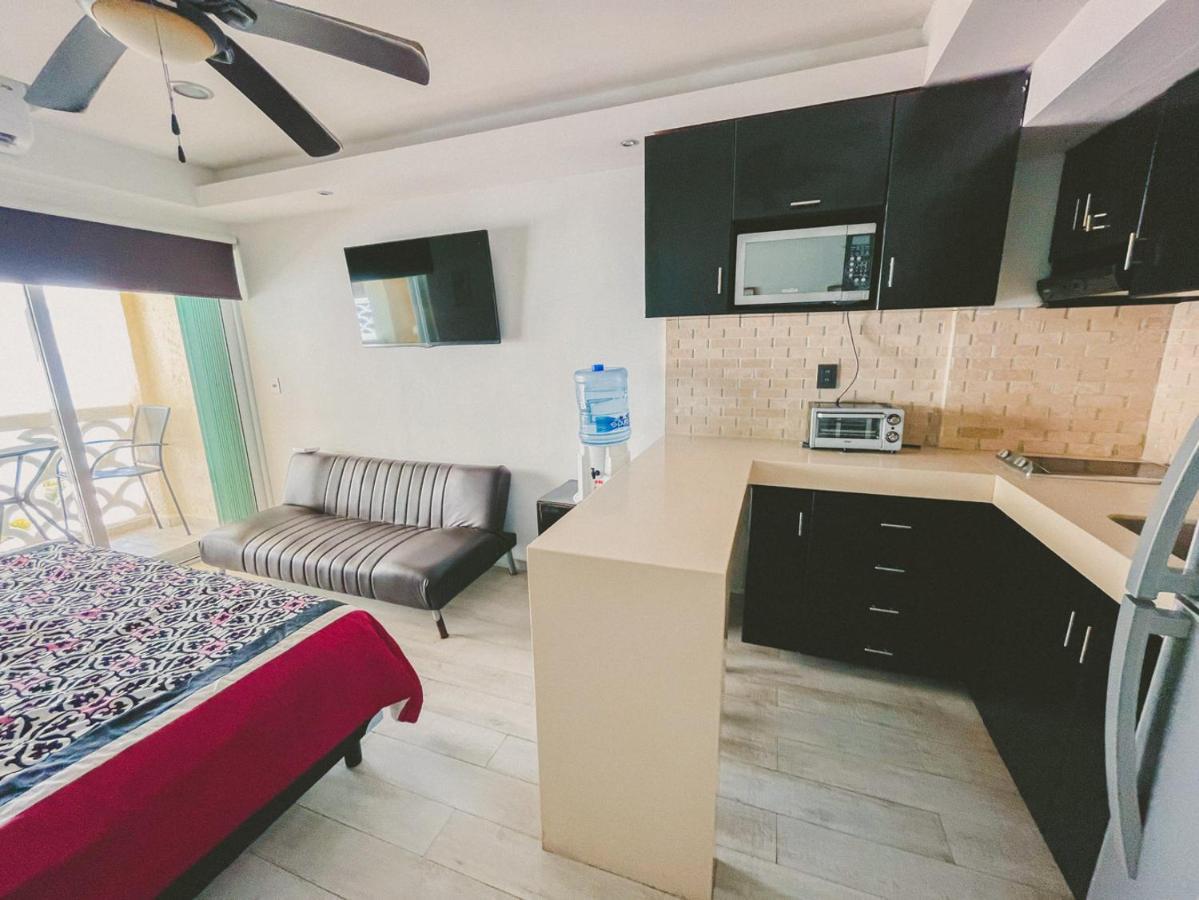 Plaza Ocean Front Apartment *