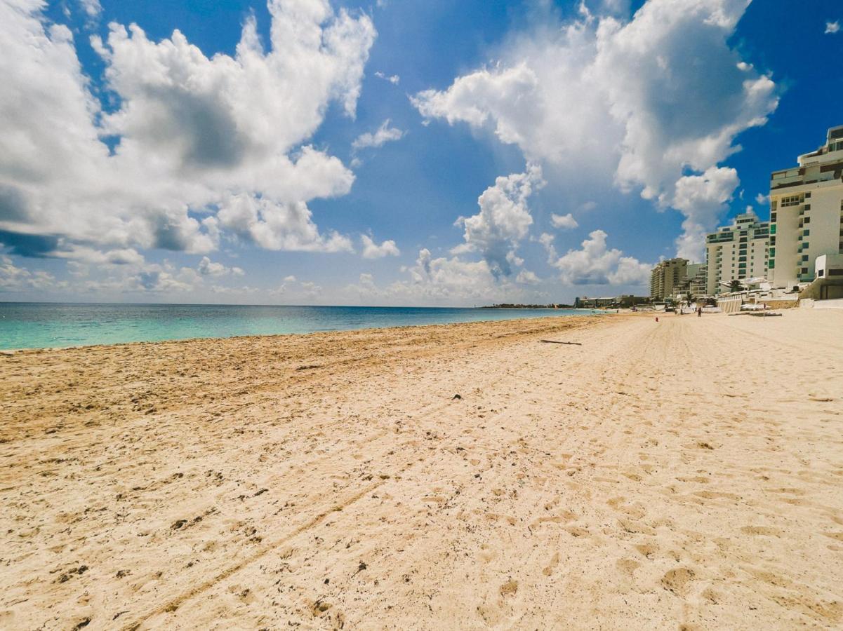 Plaza Ocean Front Apartment