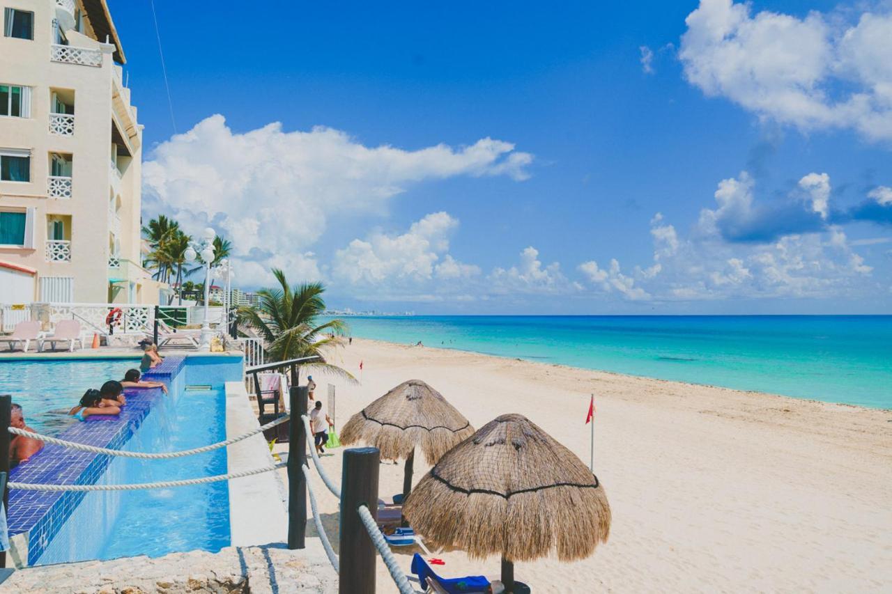 Plaza Ocean Front Apartment Cancun