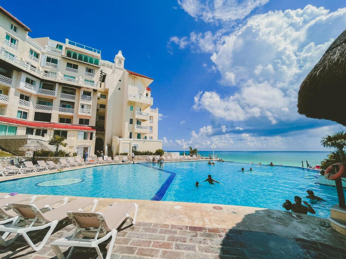 Plaza Ocean Front Apartment *