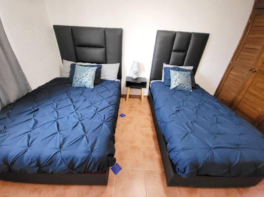2 With Private In Puerto Juarez *