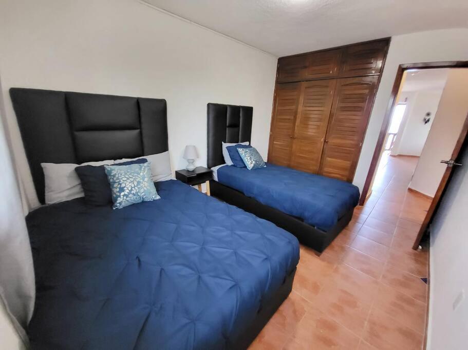 2 With Private In Puerto Juarez